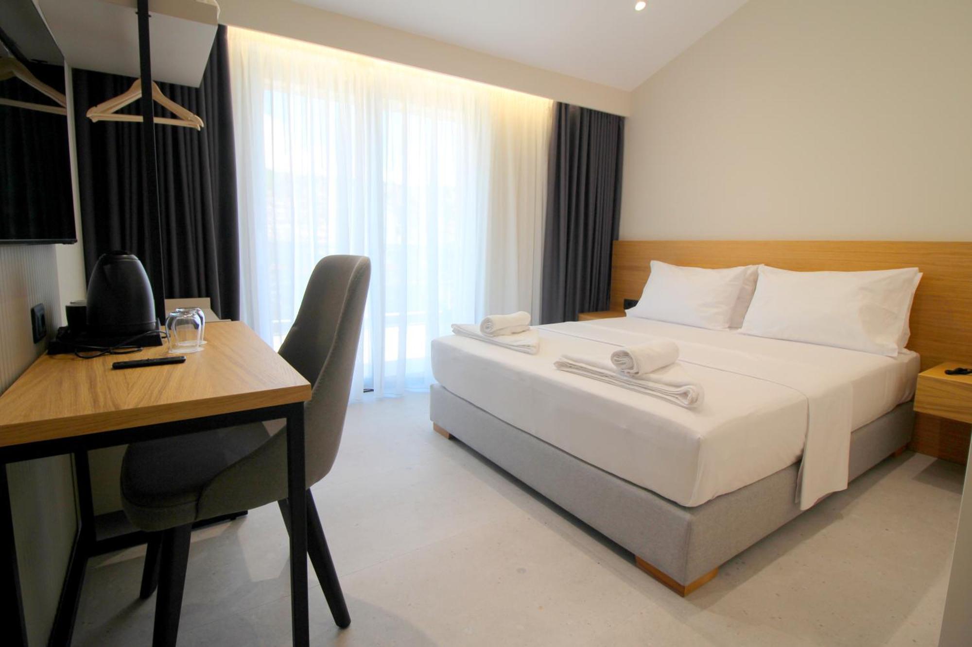 Niklas Boutique Hotel Sarande Exterior photo